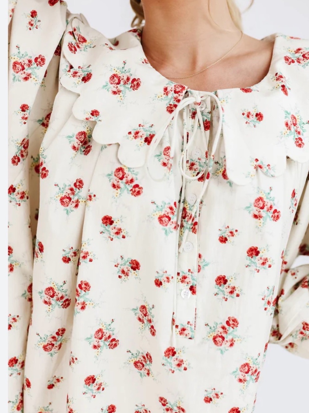 NWOT Mable Oversized Floral Scalloped Collar Blouse Size Women’s Small